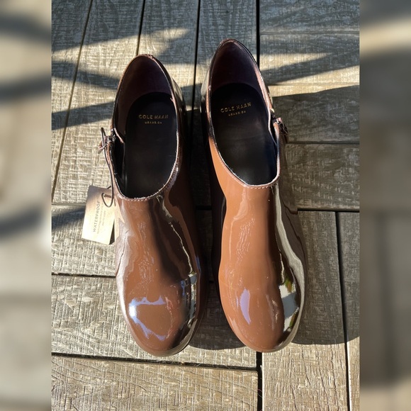 Cole Haan leather waterproof shoes size US 8,5 - Picture 2 of 9